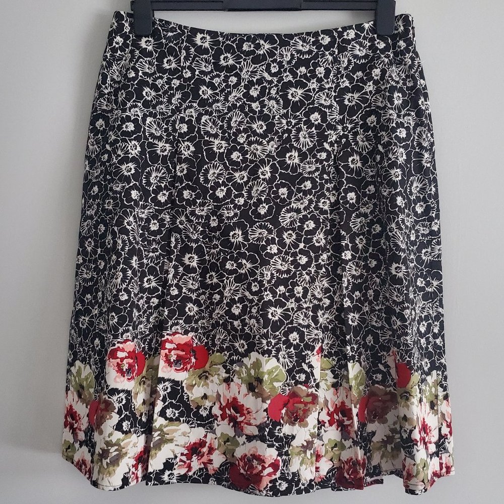 Black & White Skirt Ditsy Floral Red Roses Hem Border